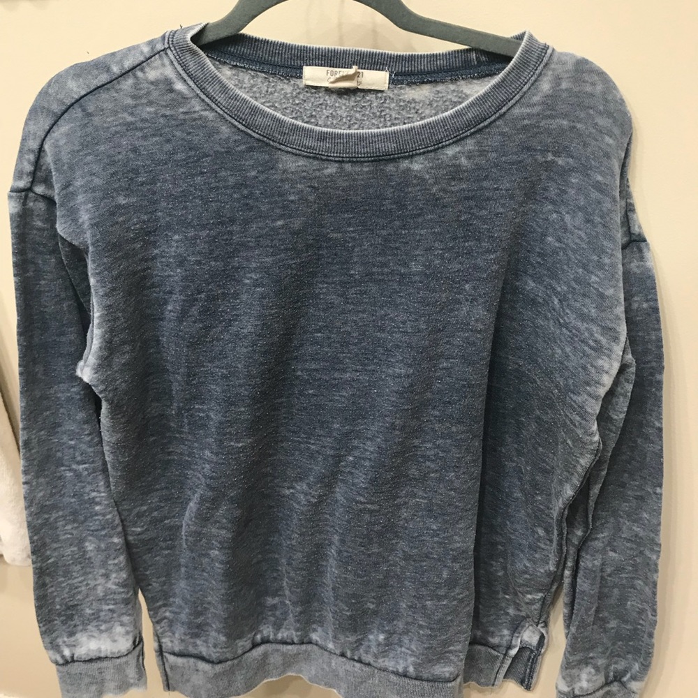 SUPER COOL CREWNECK